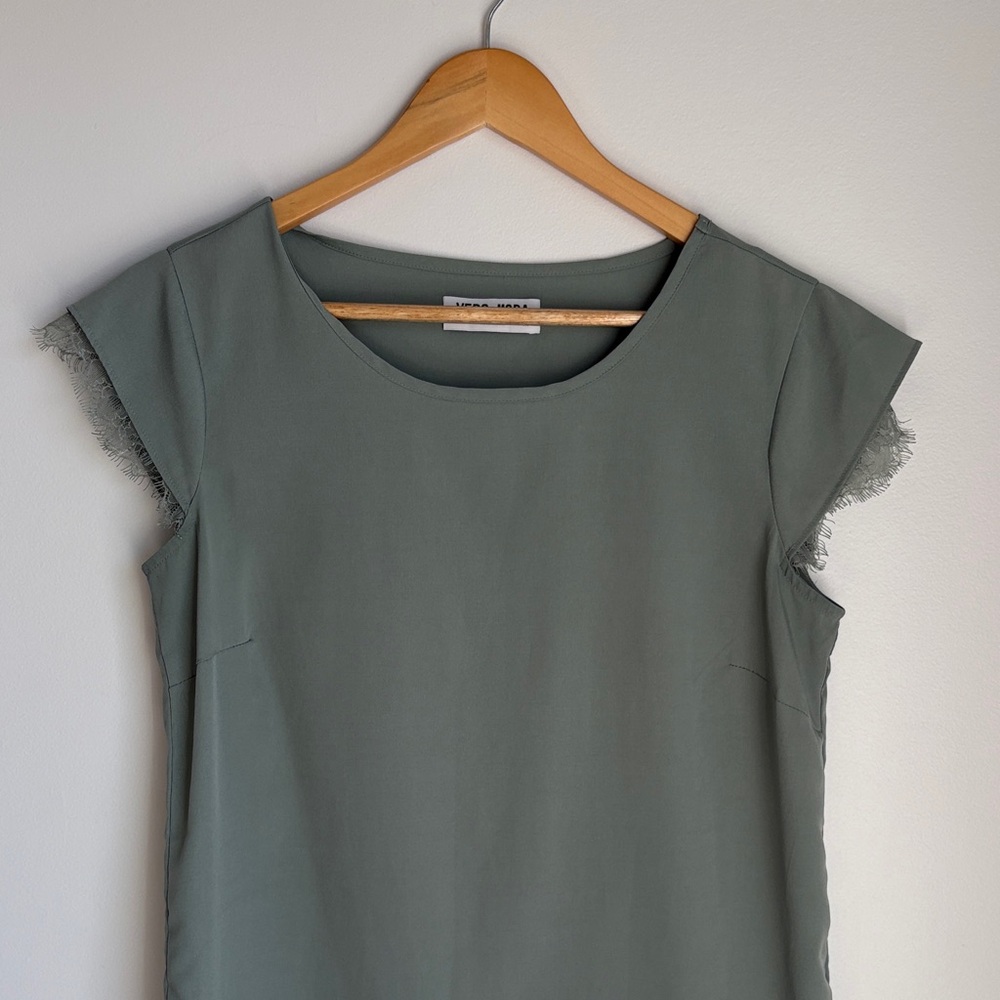 Vero Moda Lace Detail Top